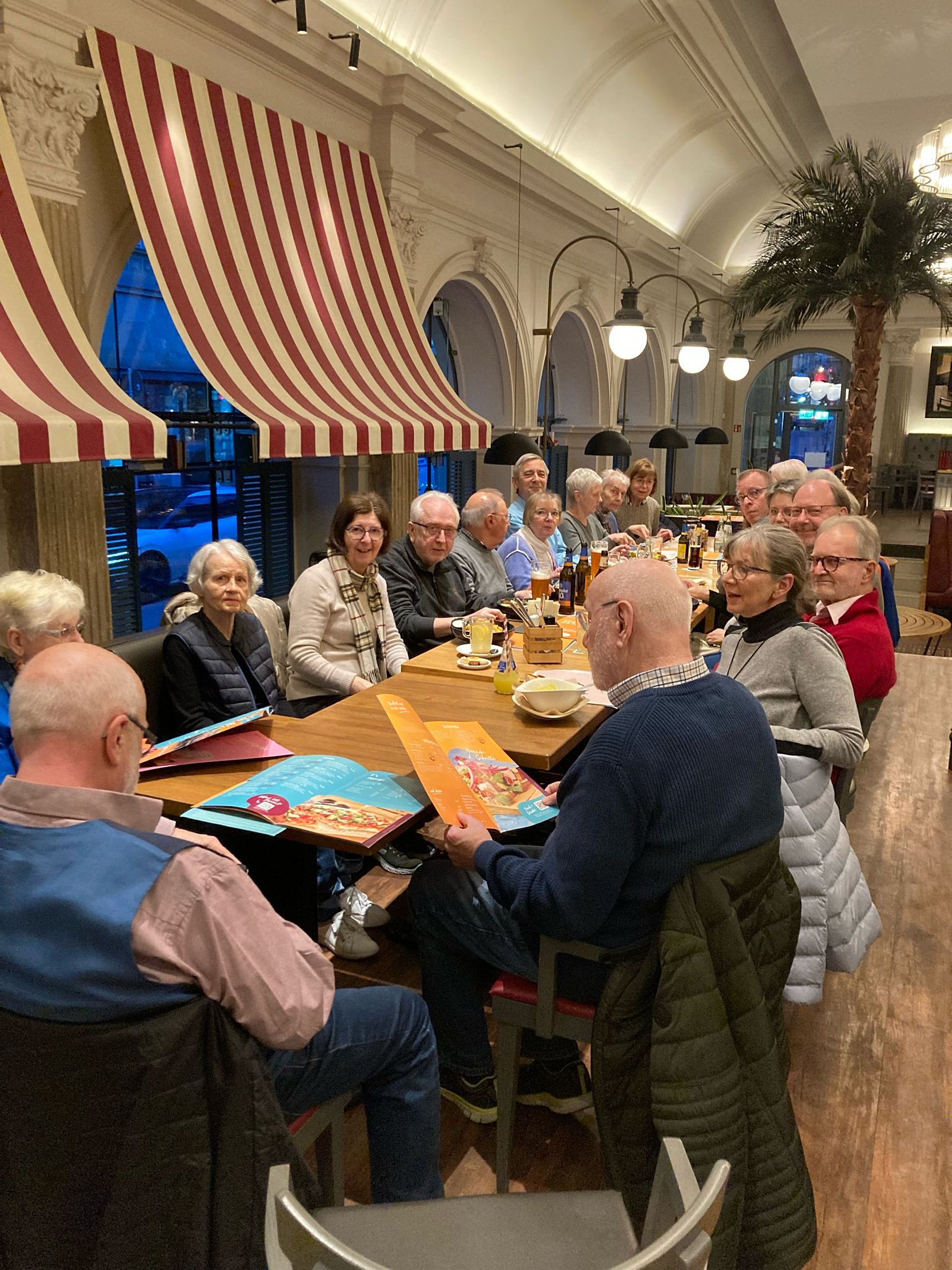 Montagstreffen im Cafe del Sol